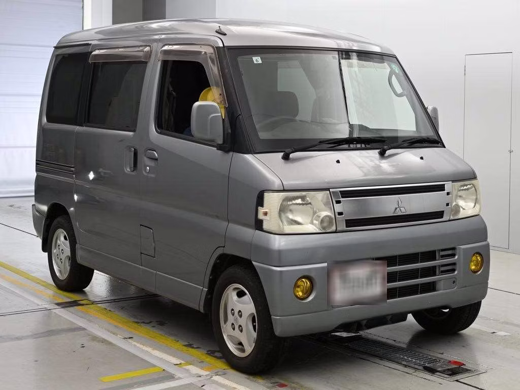 MITSUBISHI TOWN BOX
