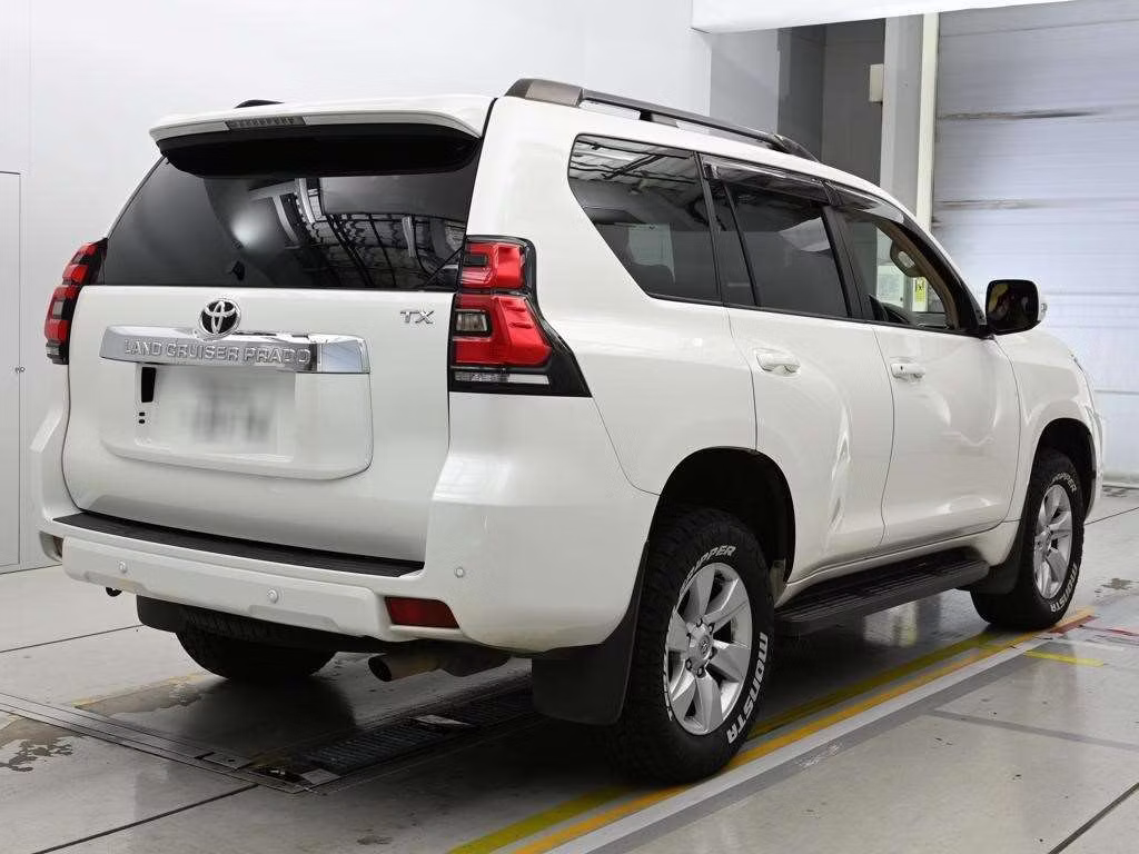 TOYOTA LAND CRUISER PRADO