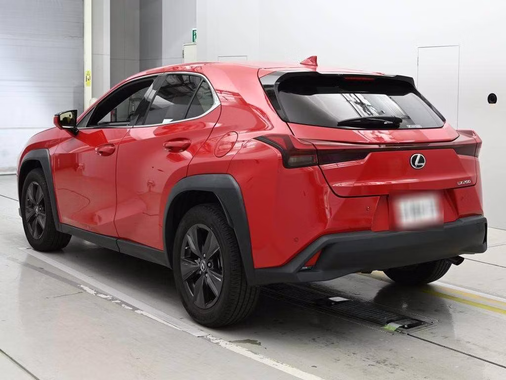 LEXUS UX200