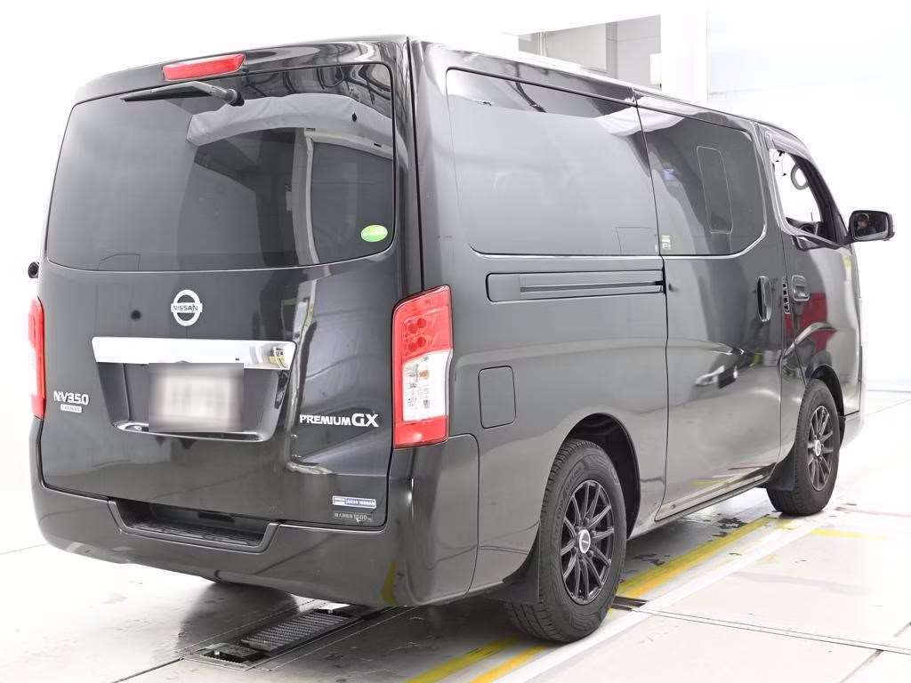 NISSAN NV350 CARAVAN