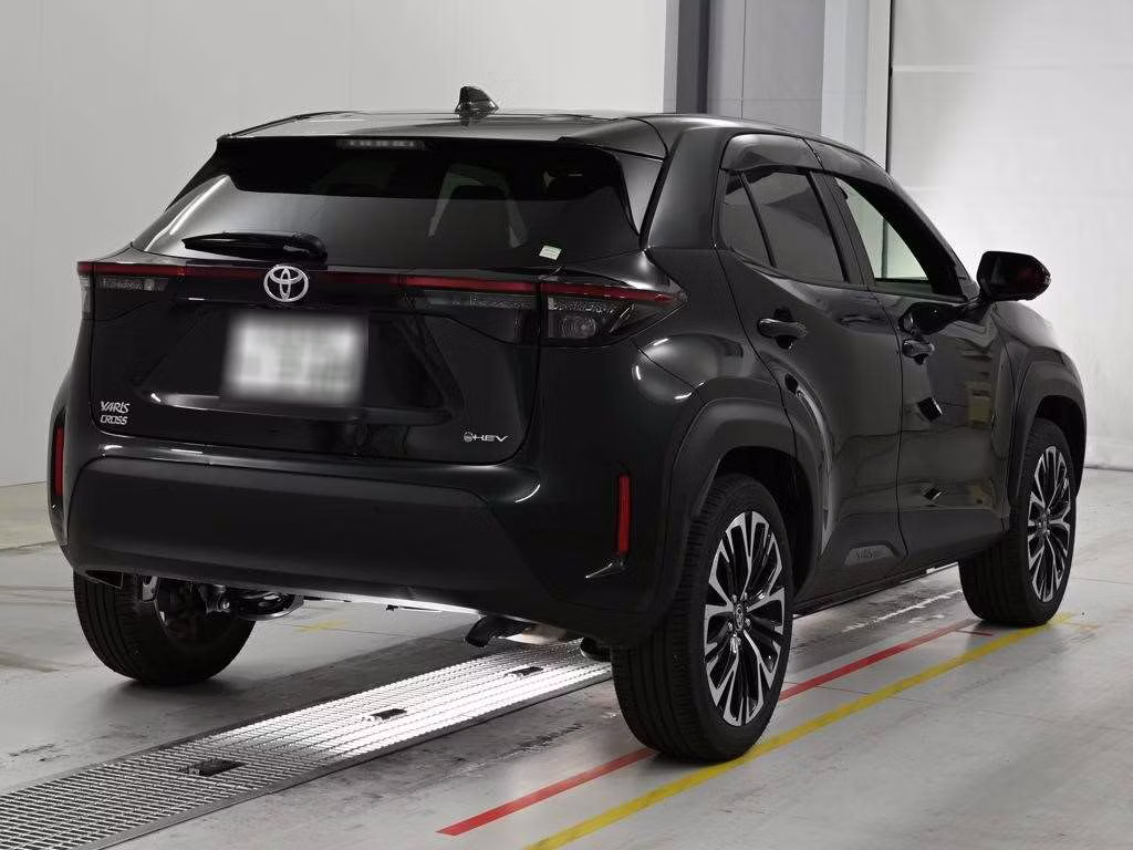TOYOTA YARIS CROSS