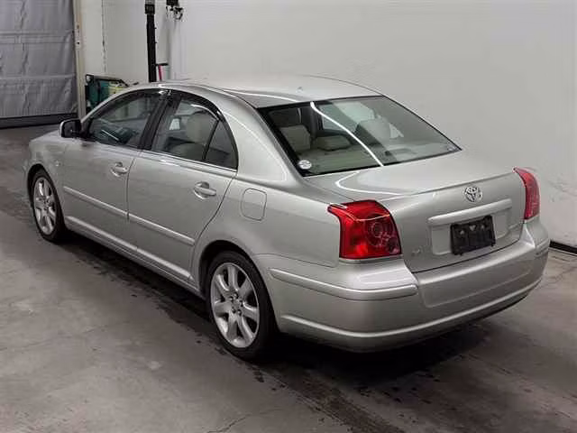 TOYOTA AVENSIS