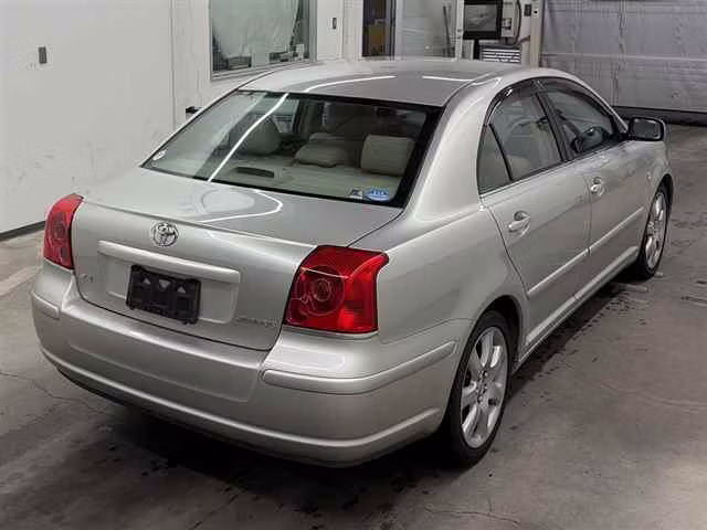 TOYOTA AVENSIS
