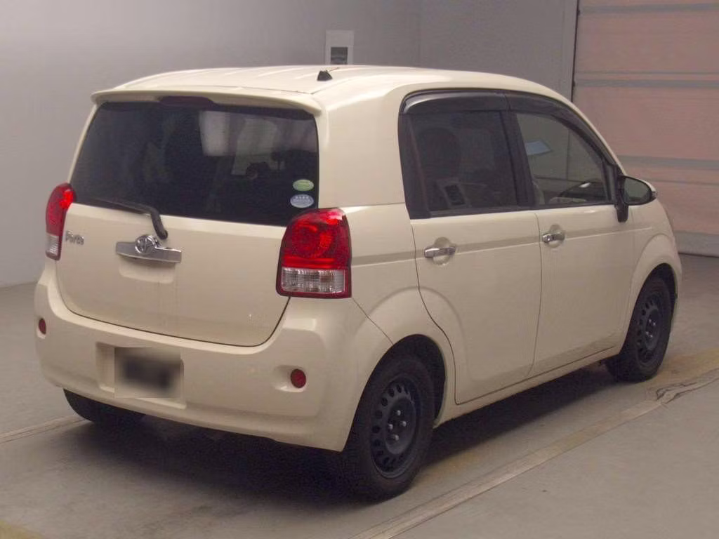 TOYOTA PORTE