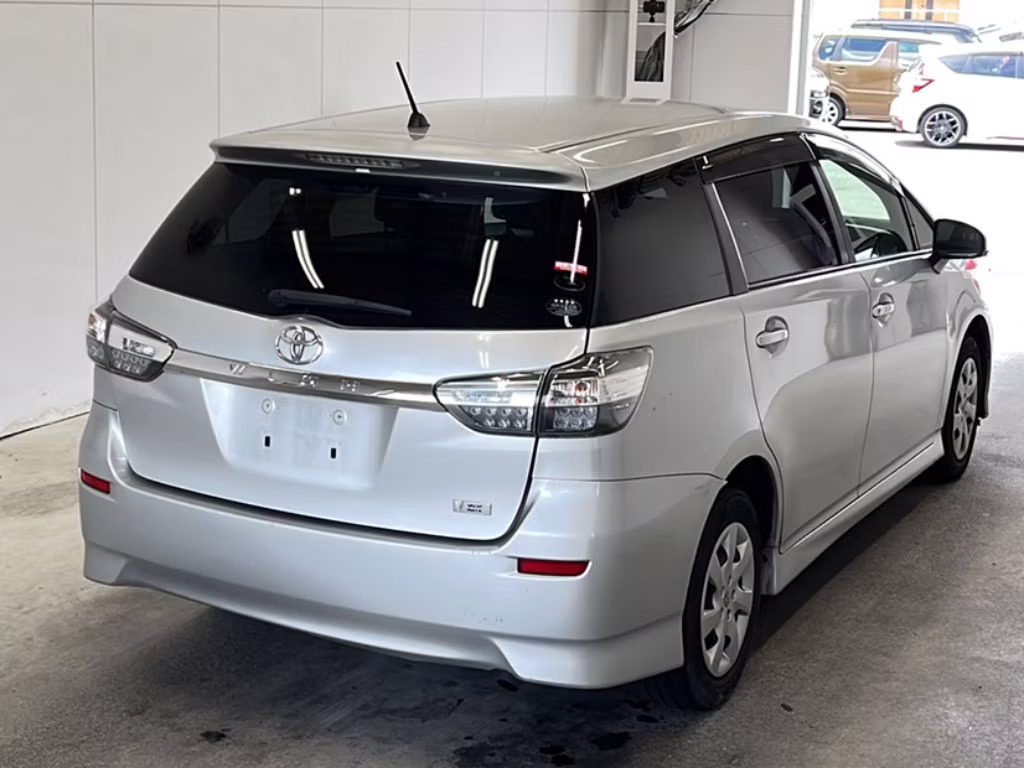 TOYOTA WISH