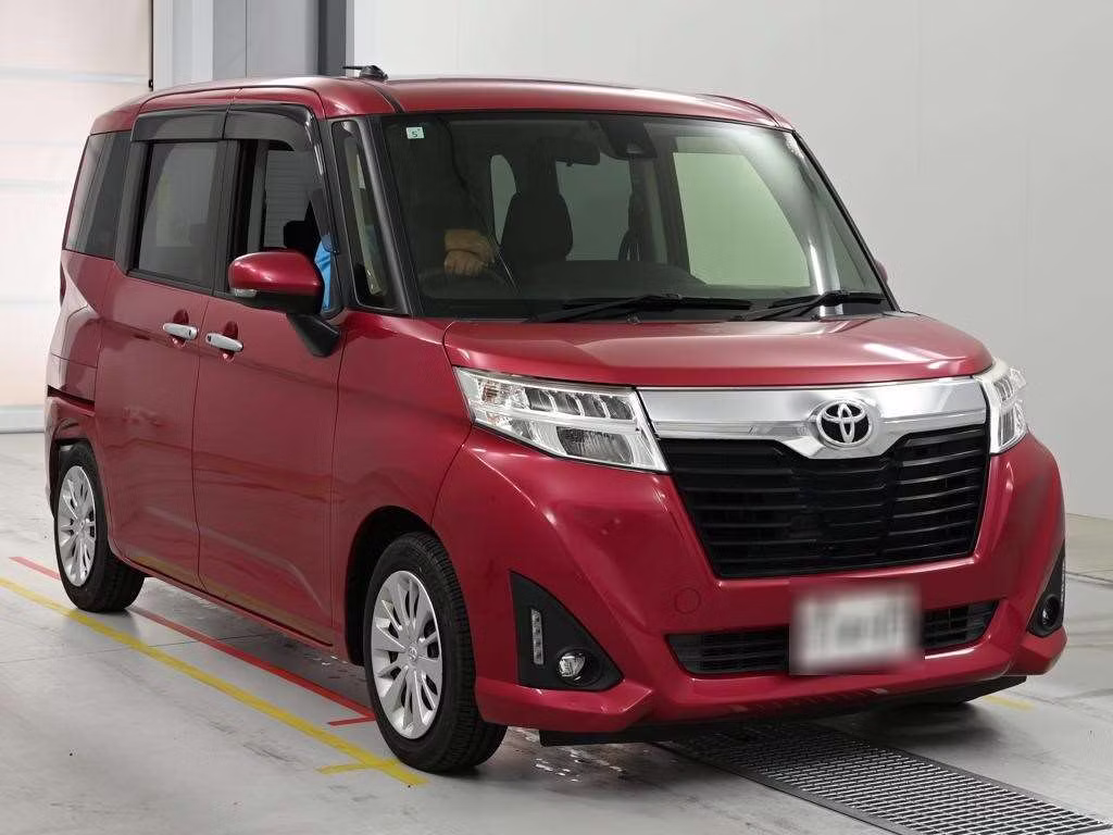 TOYOTA ROOMY