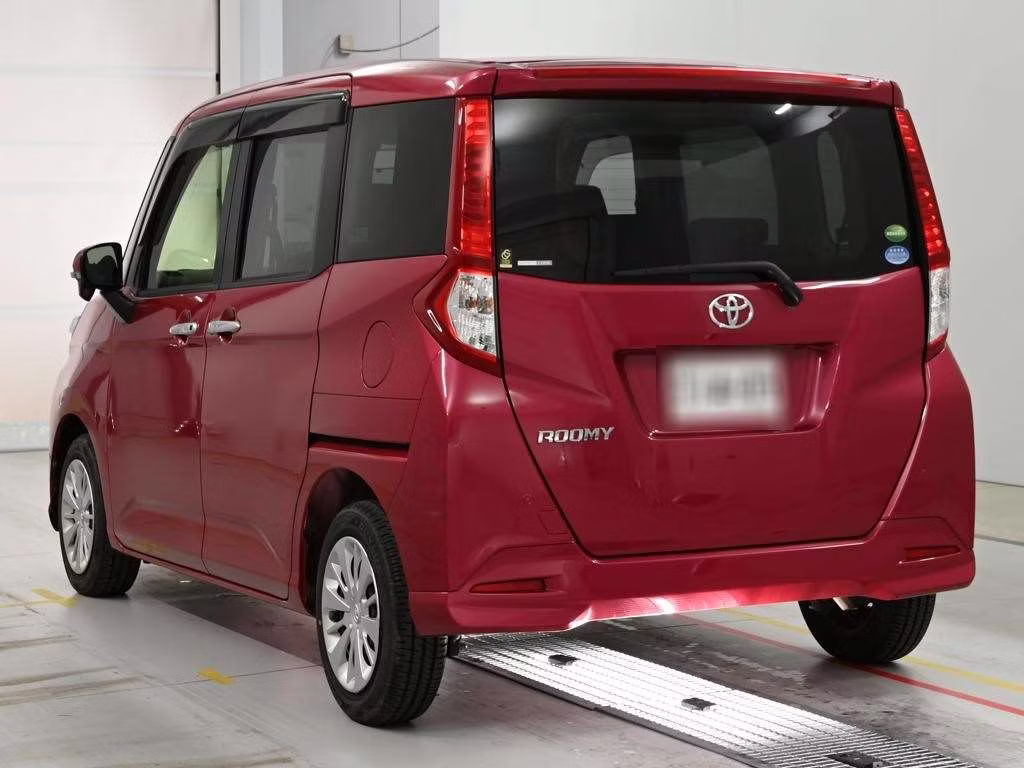 TOYOTA ROOMY