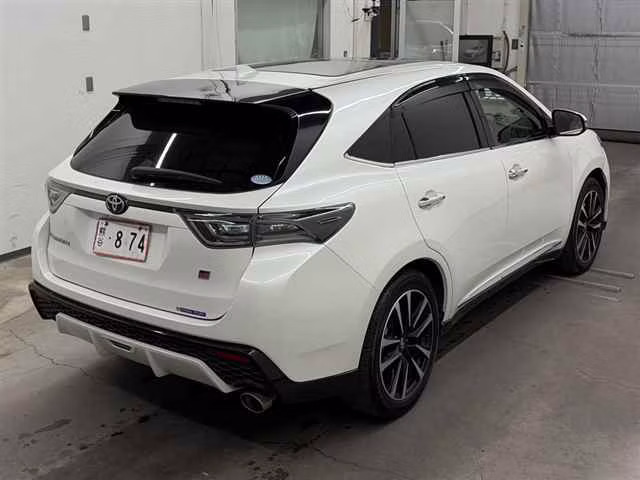 TOYOTA HARRIER