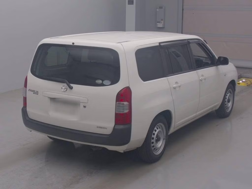 MAZDA FAMILIA