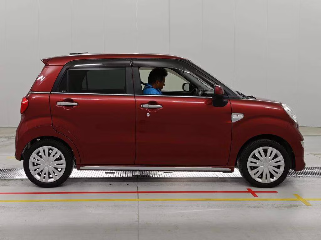 DAIHATSU CAST