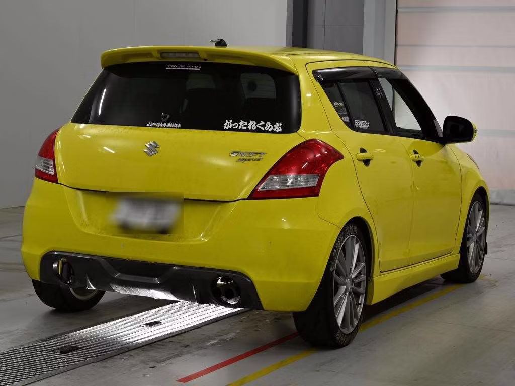 SUZUKI SWIFT