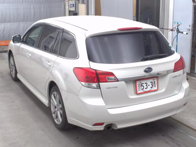 SUBARU LEGACY