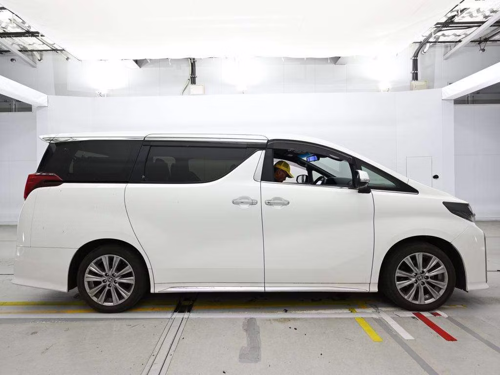 TOYOTA ALPHARD