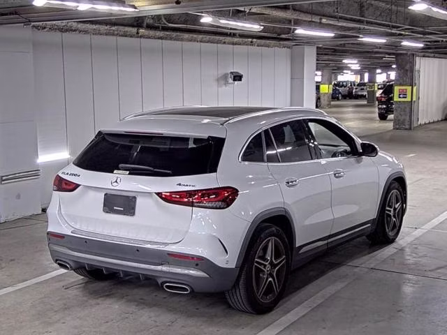 MERCEDES-BENZ GLA-CLASS