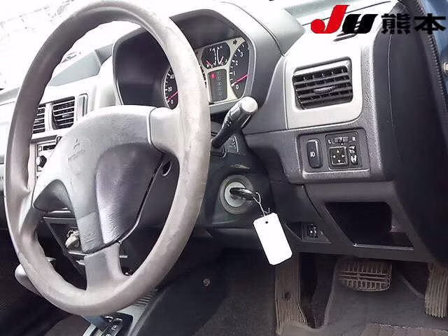 MITSUBISHI PAJERO MINI