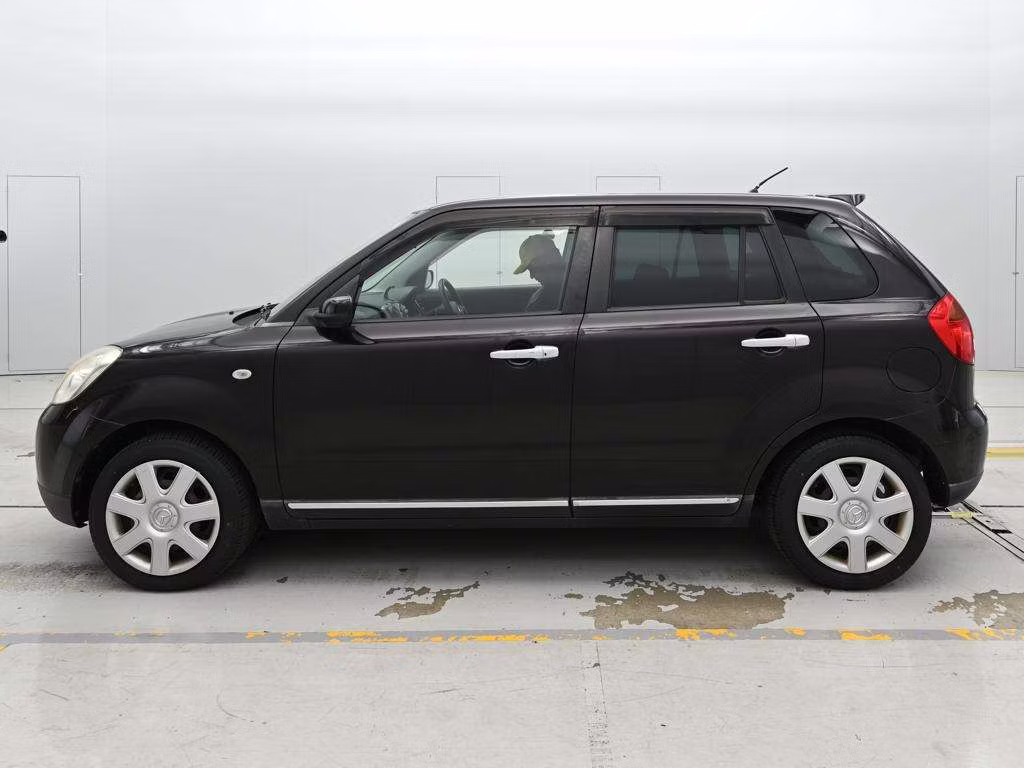 MAZDA VERISA