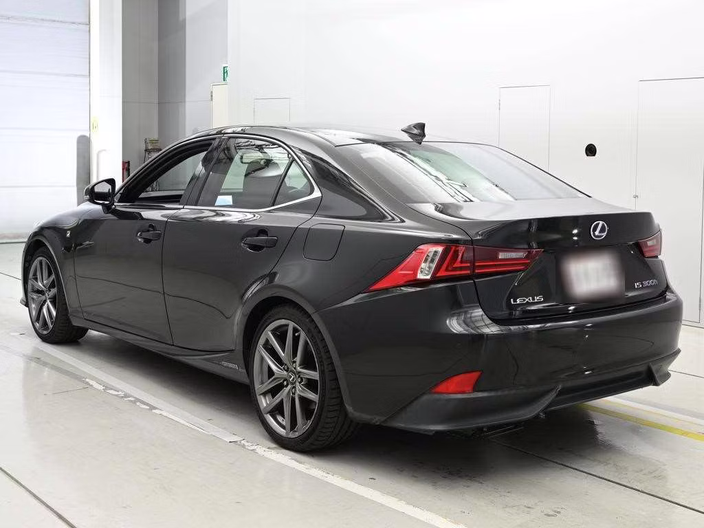 LEXUS IS300H