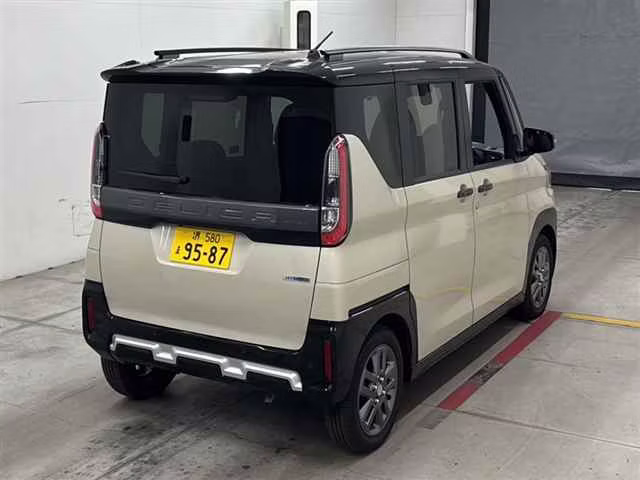 MITSUBISHI DELICA MINI