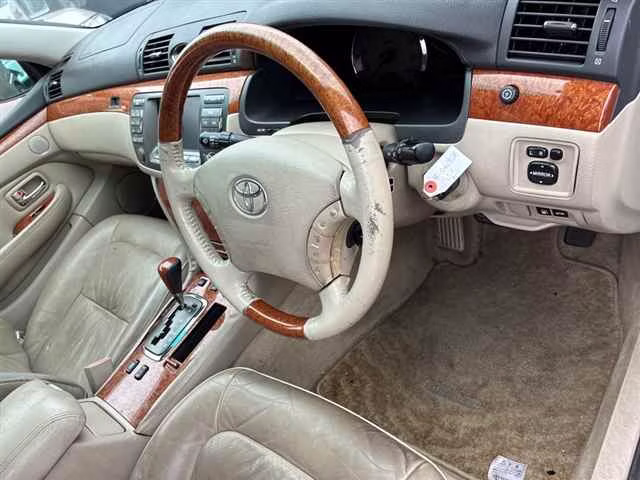 TOYOTA BREVIS
