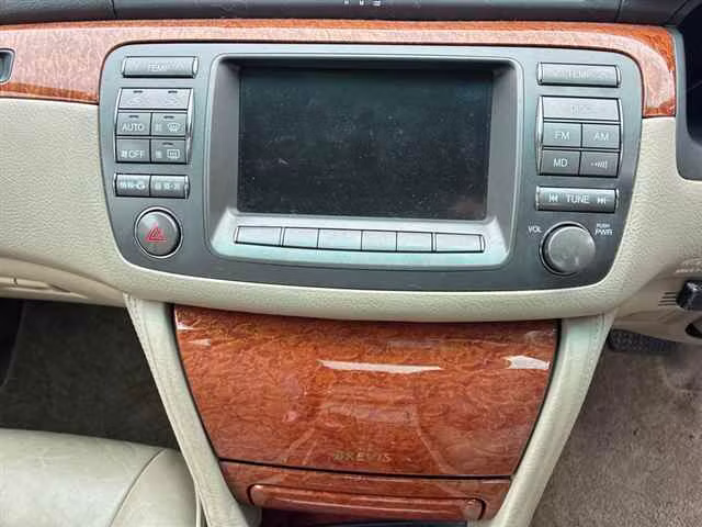TOYOTA BREVIS