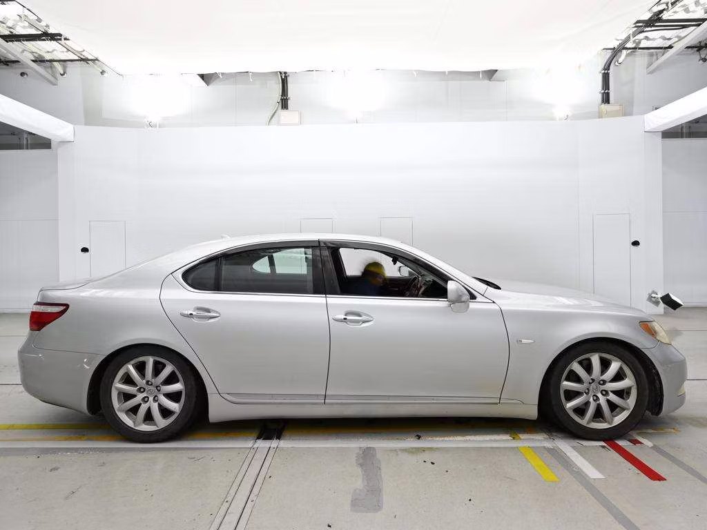 LEXUS LS460