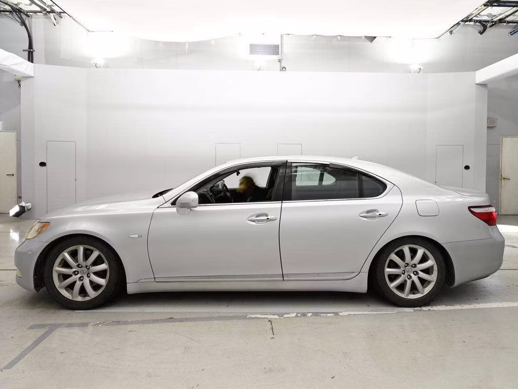 LEXUS LS460