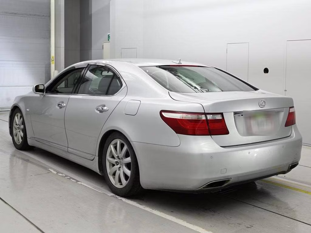 LEXUS LS460