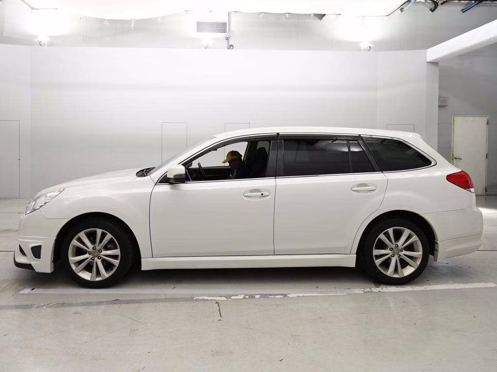 SUBARU LEGACY