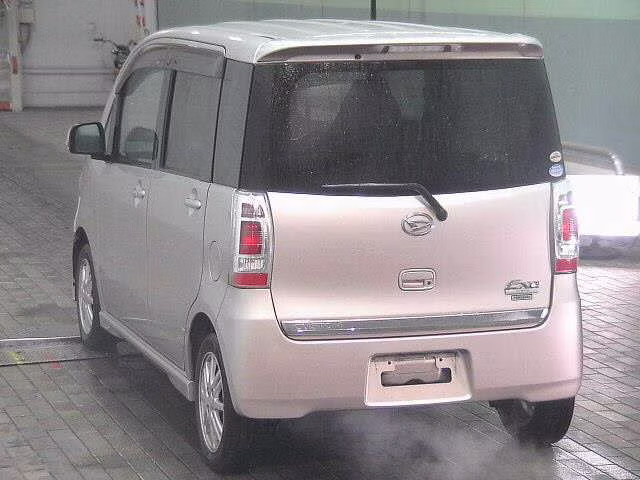 DAIHATSU TANTO EXE