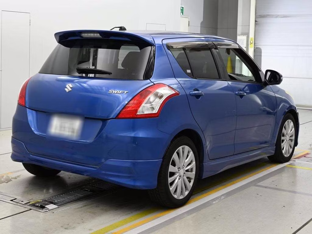 SUZUKI SWIFT