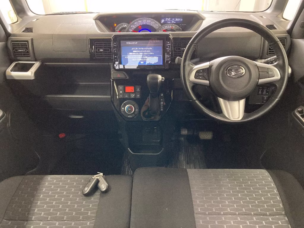 DAIHATSU WAKE