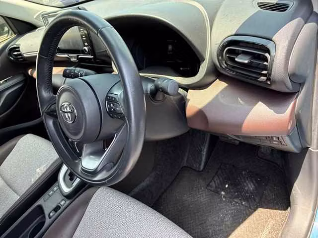 TOYOTA YARIS CROSS