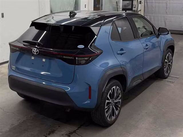 TOYOTA YARIS CROSS