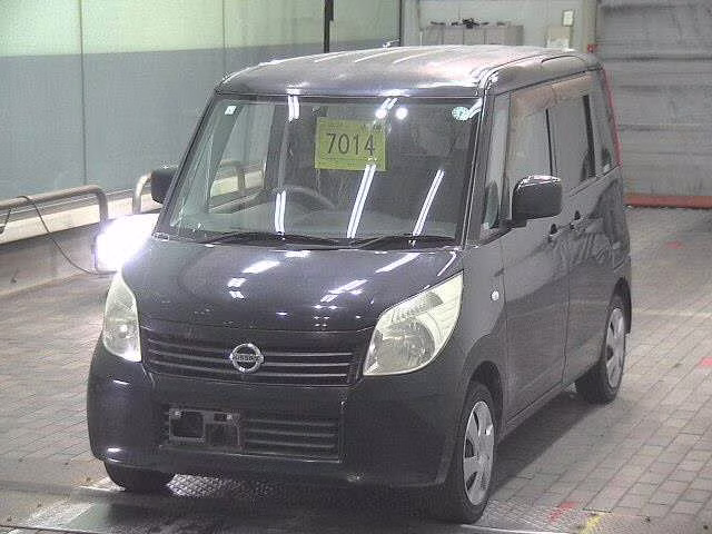 NISSAN ROOX