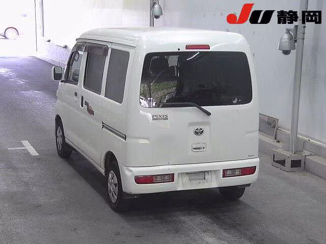 TOYOTA PIXIS VAN