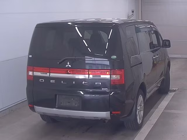MITSUBISHI DELICA D:5