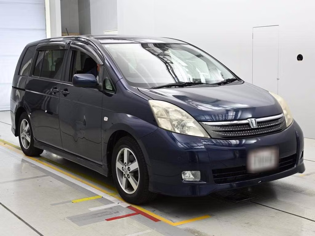 TOYOTA ISIS
