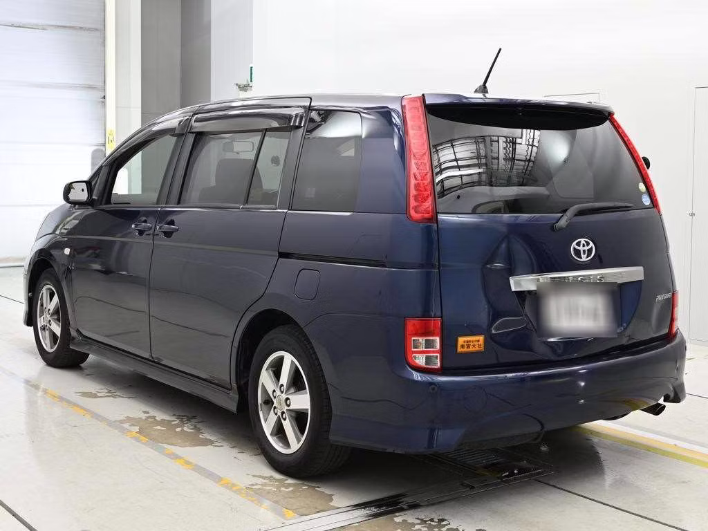 TOYOTA ISIS