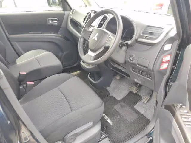 MITSUBISHI DELICA D:2