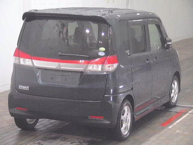 MITSUBISHI DELICA D:2