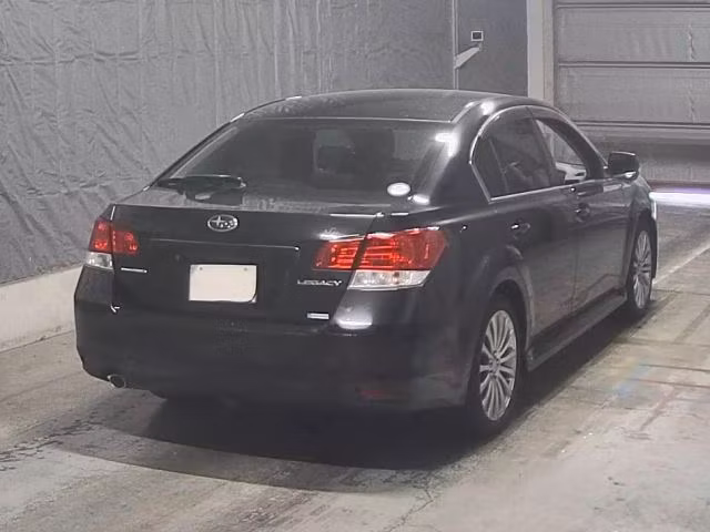 SUBARU LEGACY B4