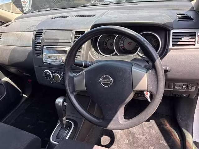 NISSAN TIIDA LATIO