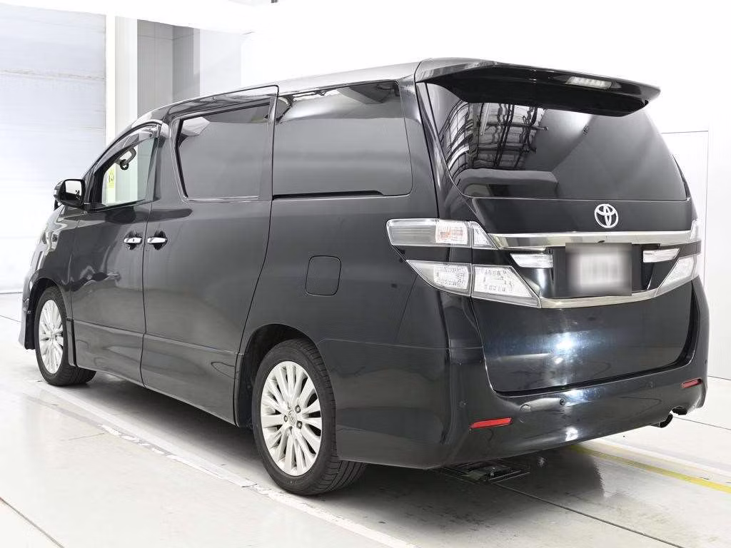 TOYOTA VELLFIRE