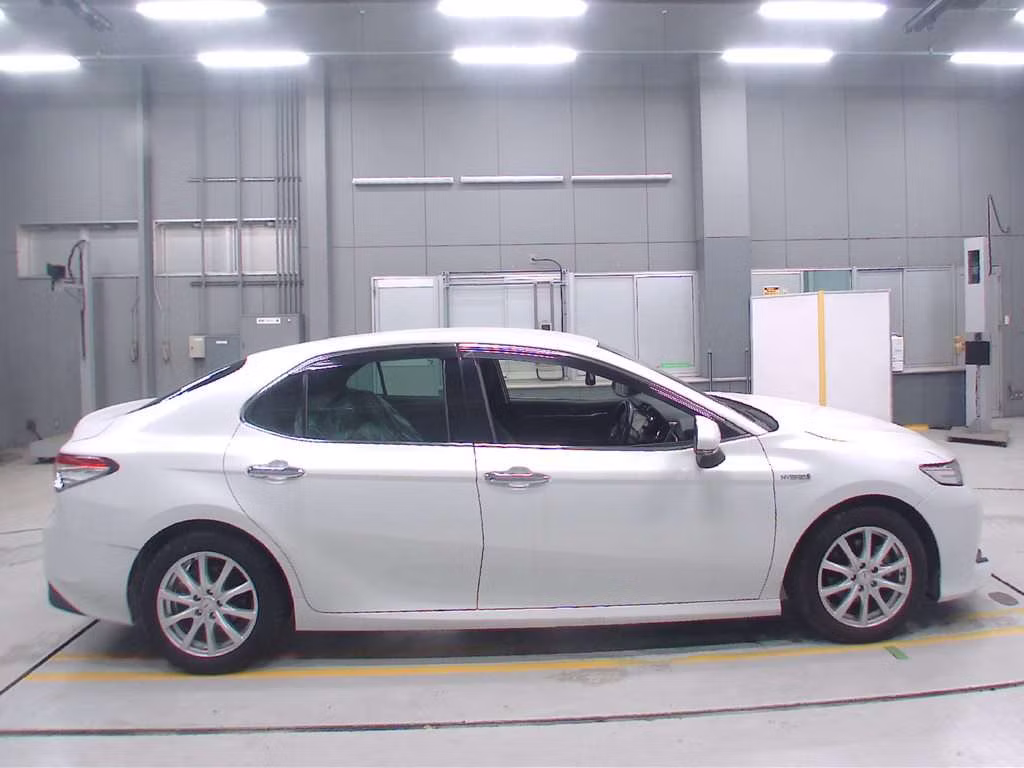 TOYOTA CAMRY