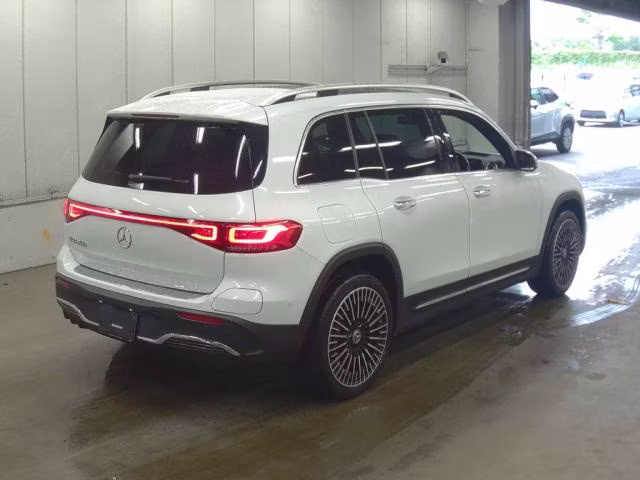 MERCEDES-BENZ EQB