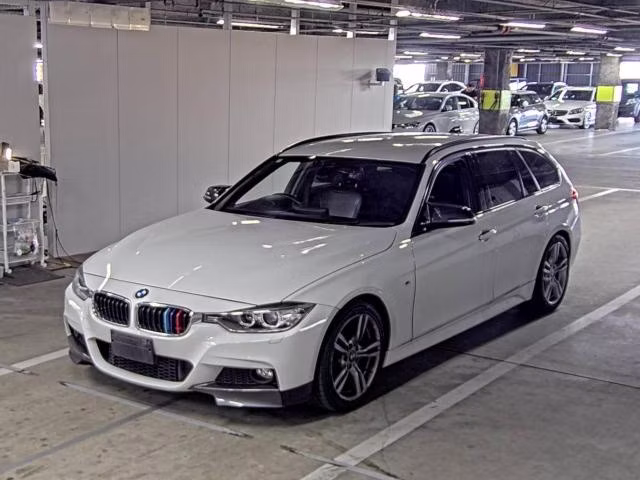 BMW 3-SERIES