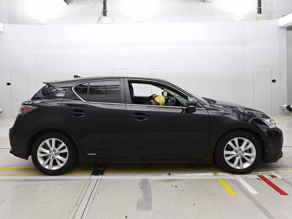 LEXUS CT200H