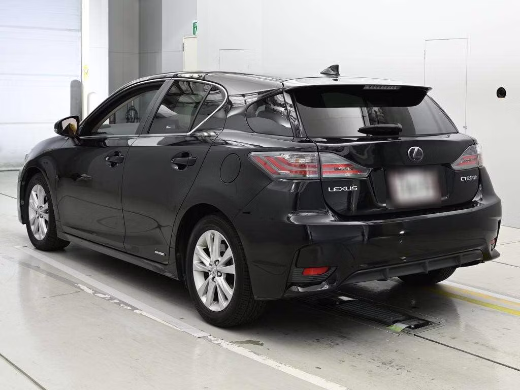 LEXUS CT200H