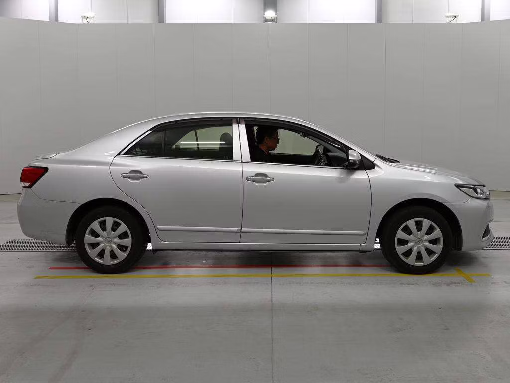 TOYOTA PREMIO