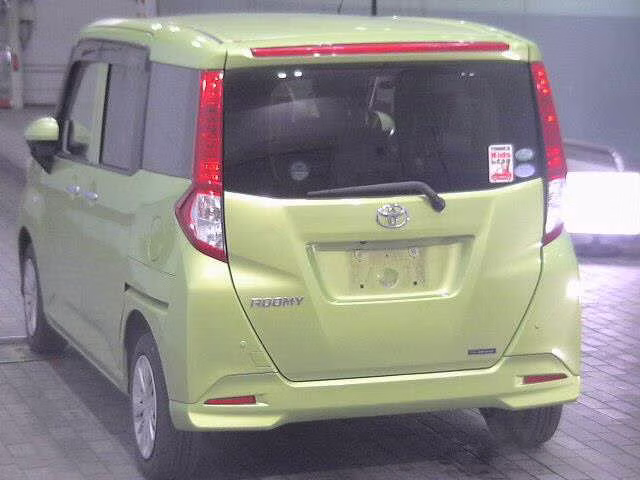 TOYOTA ROOMY